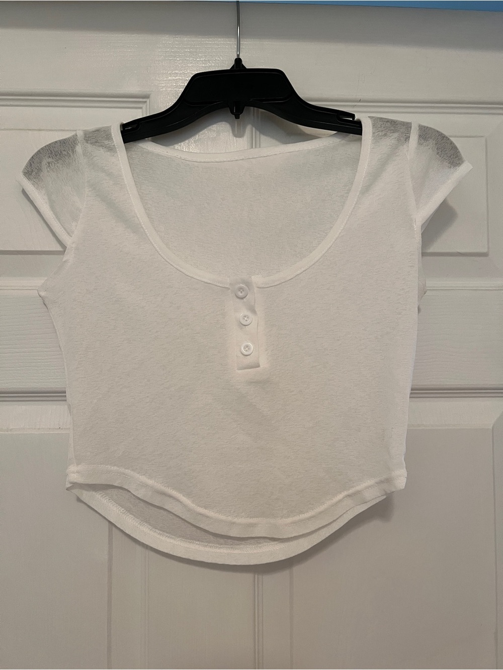 Classic White Women's Scoop Neck Button Crop Top - Unbranded